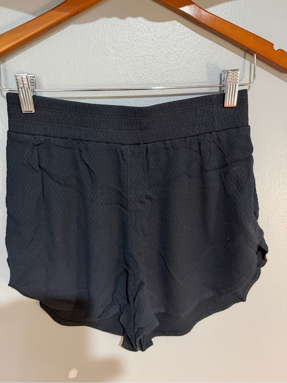 OTIS & MACLAIN Everyday Black Shorts with Elastic Waist Sz S